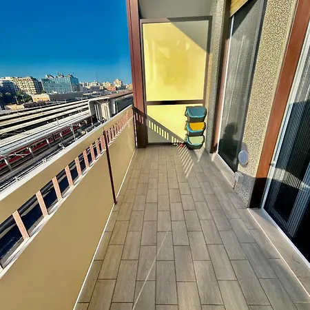 Homeclass Station Apartment *